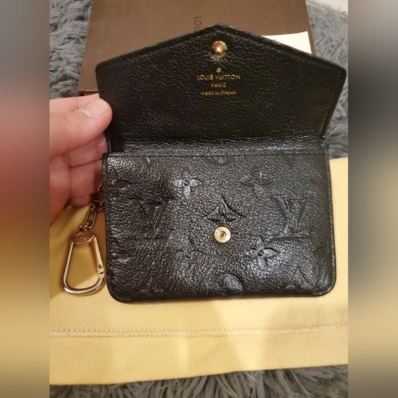 Louis Vuitton Monogram Empreinte key pouch in black - Picture 4 of 16